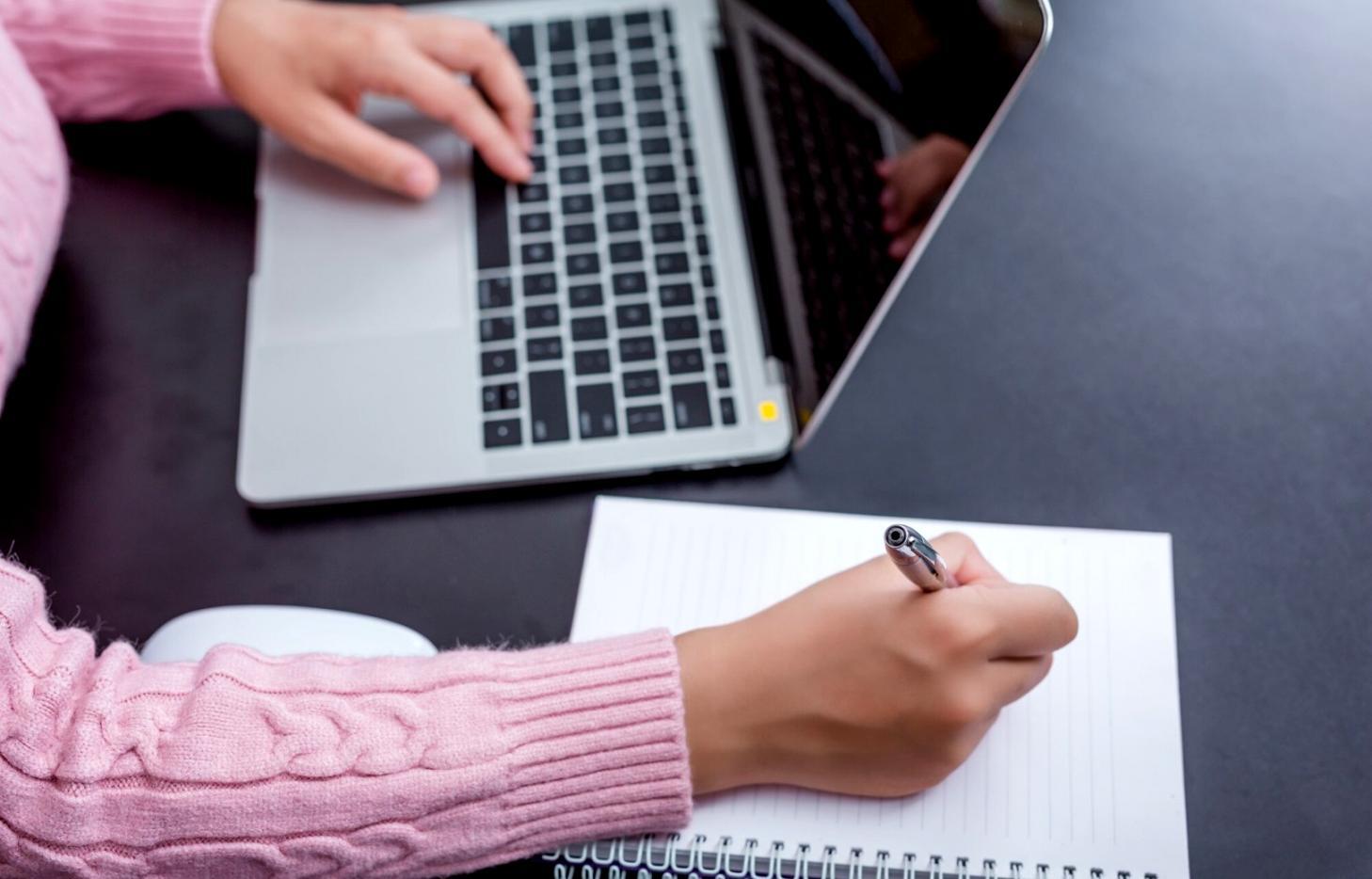 Branchenspezifische Finanzanalyse-Methoden